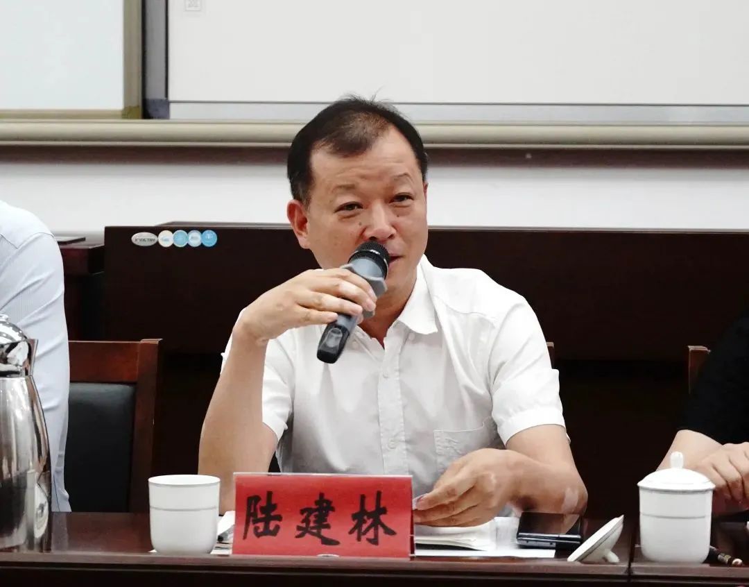 董事長陸建林參加濟南市民營經濟代表人士座談會并發言